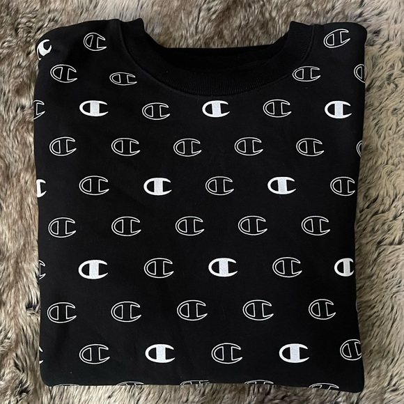 Champion Crewneck Sweatshirt - Picture 2 of 3